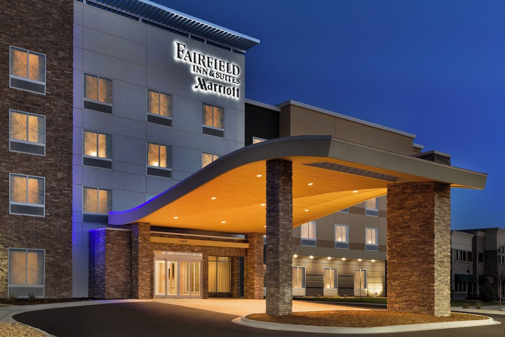 Fairfield Inn Suites Boulder Longmont in LONGMONT - CO