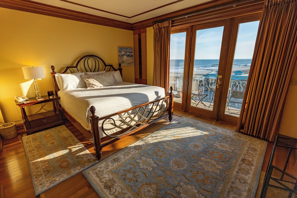 Penthouse, 2 Queen Beds, Ocean Front, Sofa