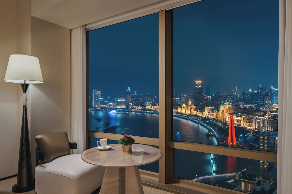 Hyatt On the Bund Hotel 18/49