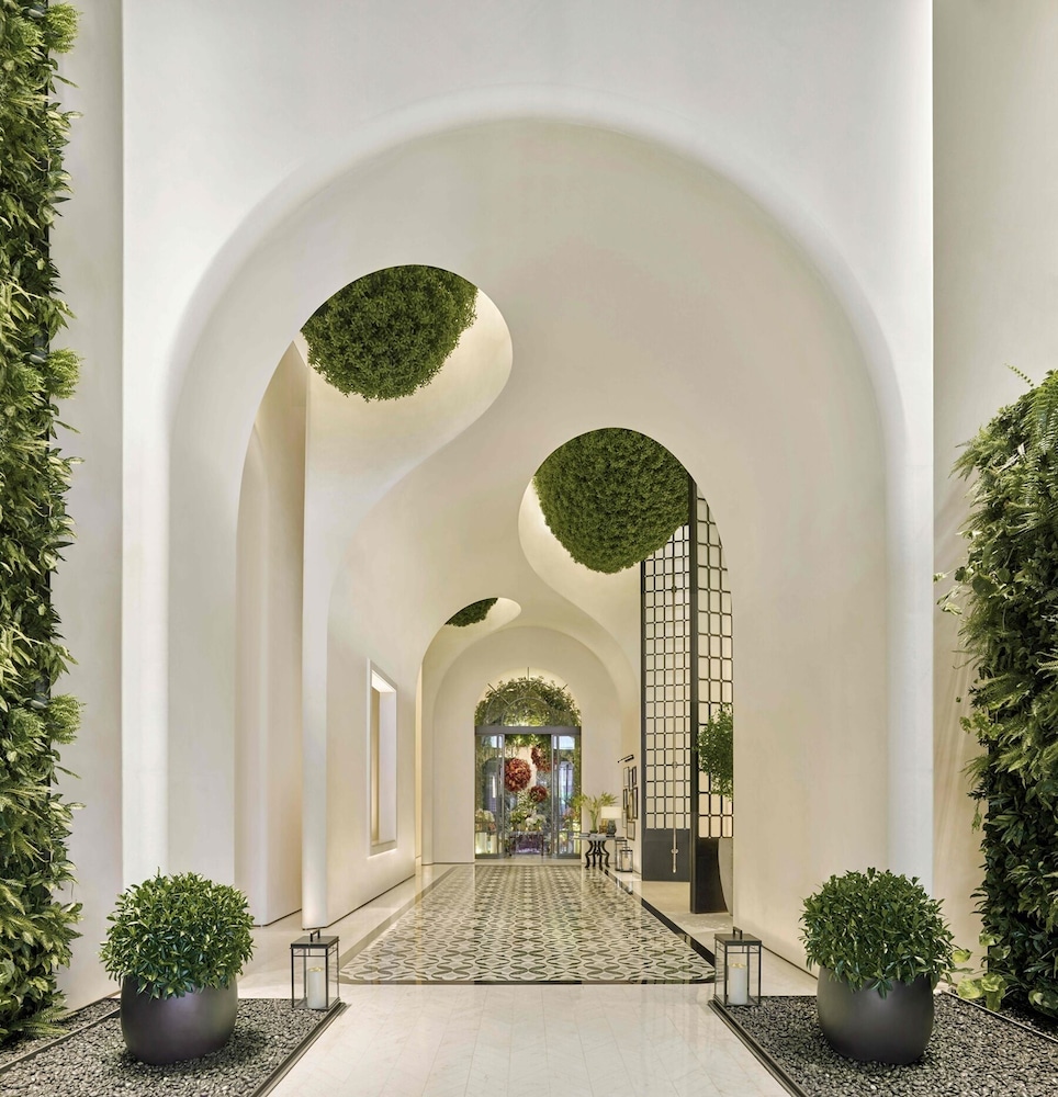 Shangri-La Nanshan Shenzhen 10/58