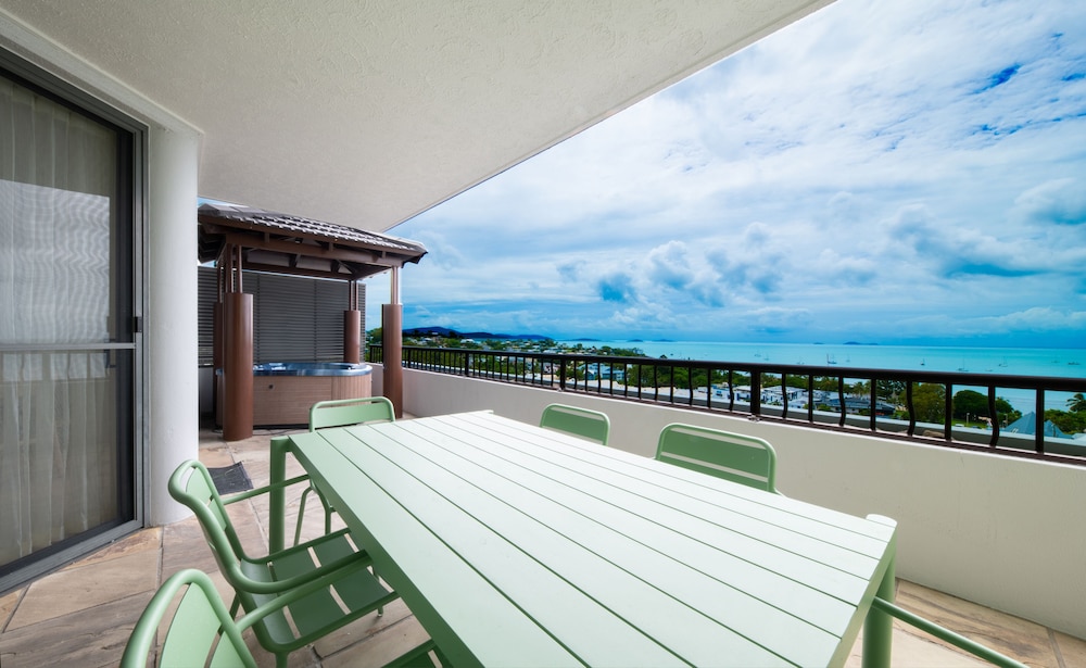At Waters Edge Resort 26/48