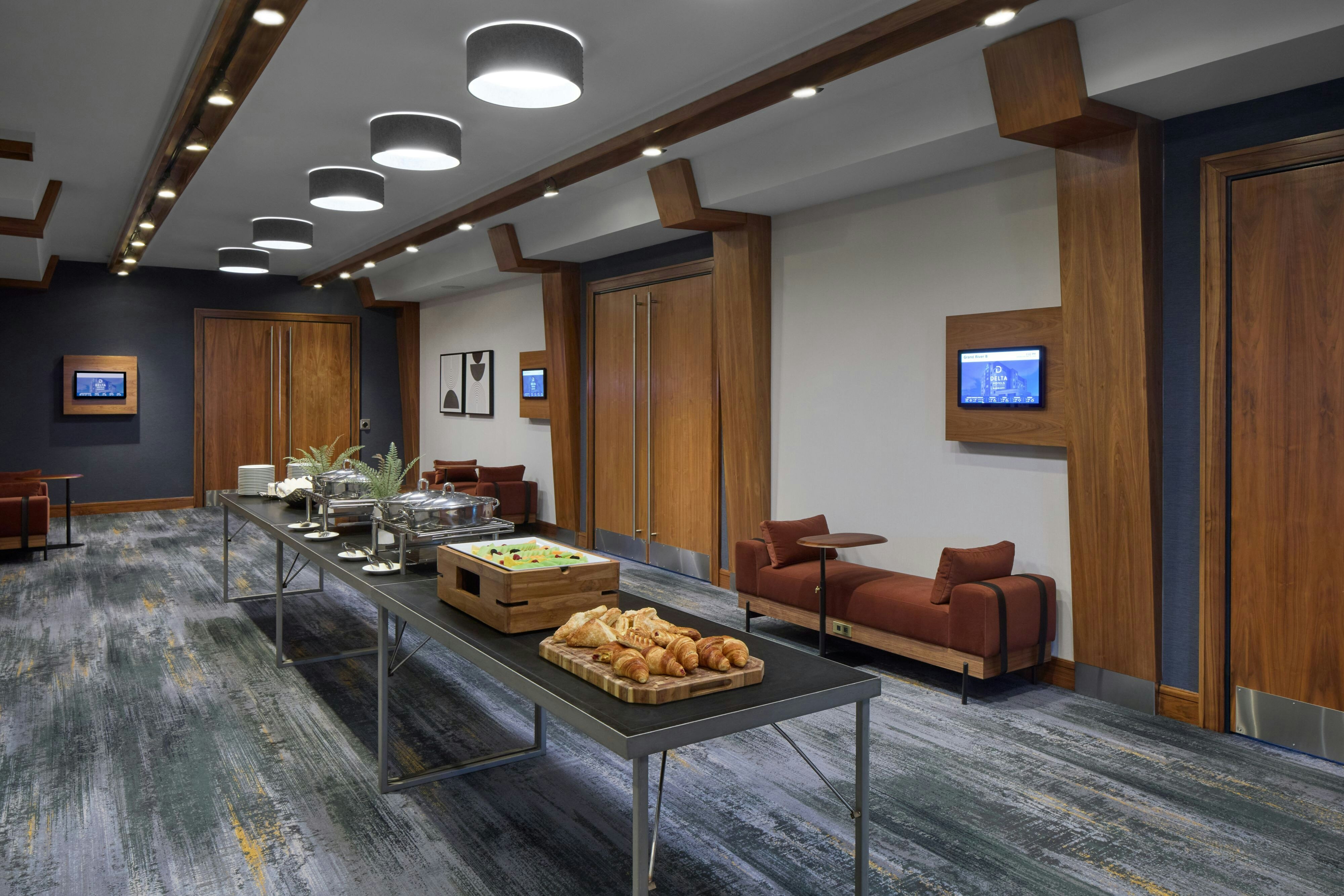Delta Hotels By Marriott Waterloo 22/54