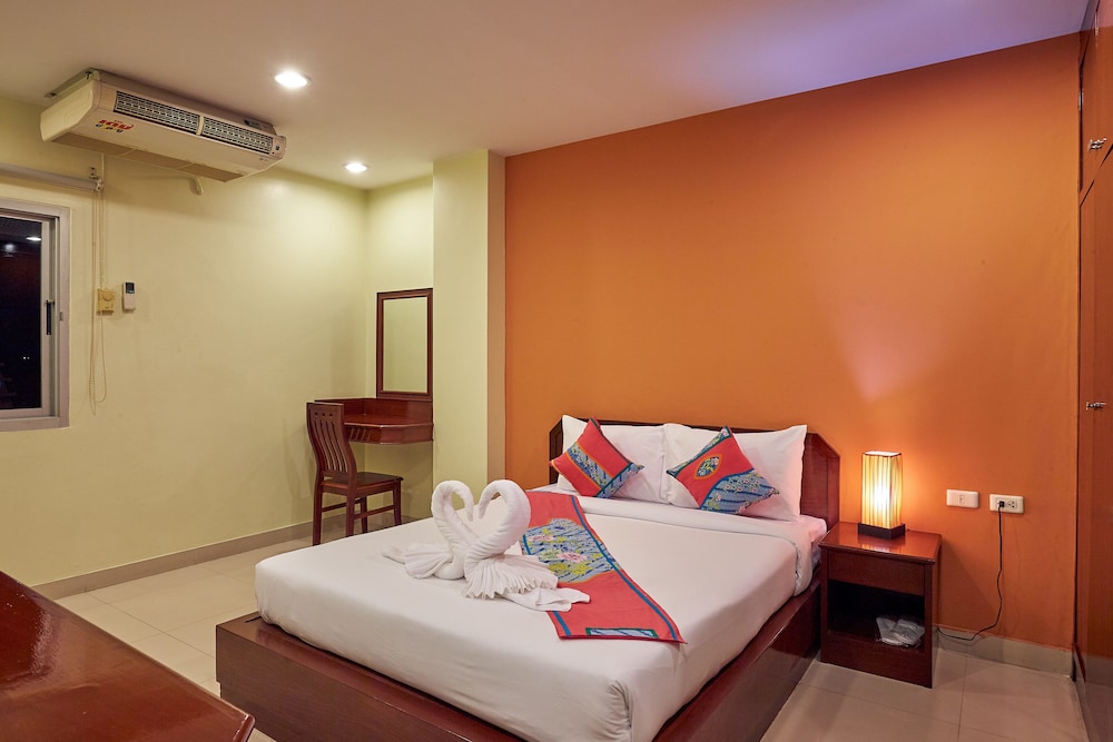 1 BEDROOM, DELUXE, SUITE