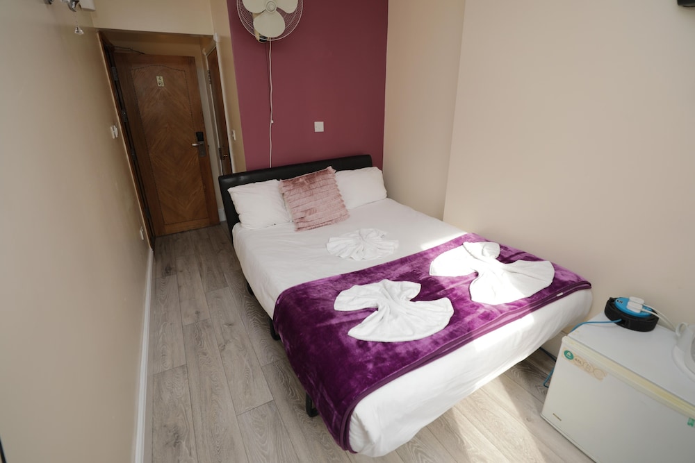 Holland Inn Hotel 36/69