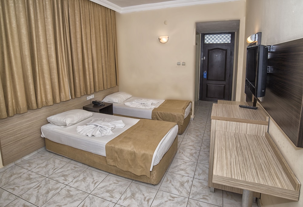 Kleopatra Bavyera Hotel 5/26