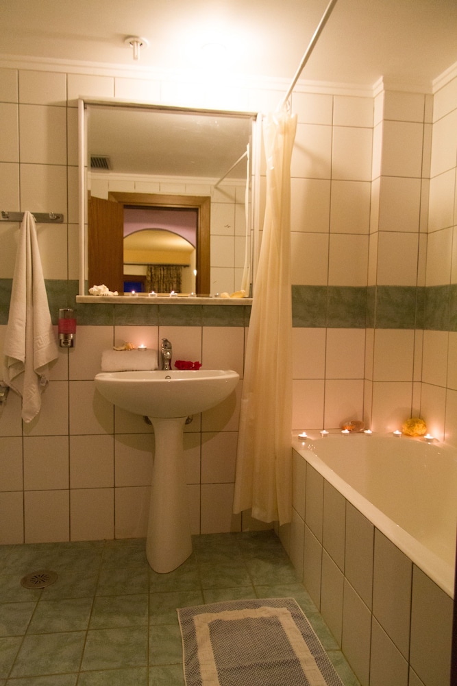 Club Lyda Hotel 34/66