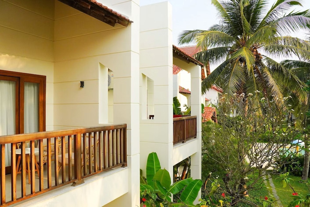 Pax Ana Doc Let Resort and Spa in NINH HOA