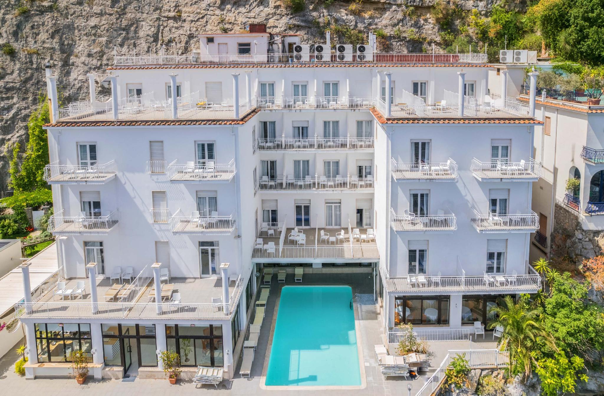 ROOM, DOUBLE OR TWIN BED, SEA VIEW, TERRACE