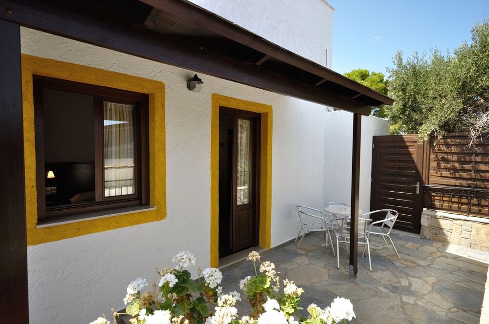Marina Village photo1