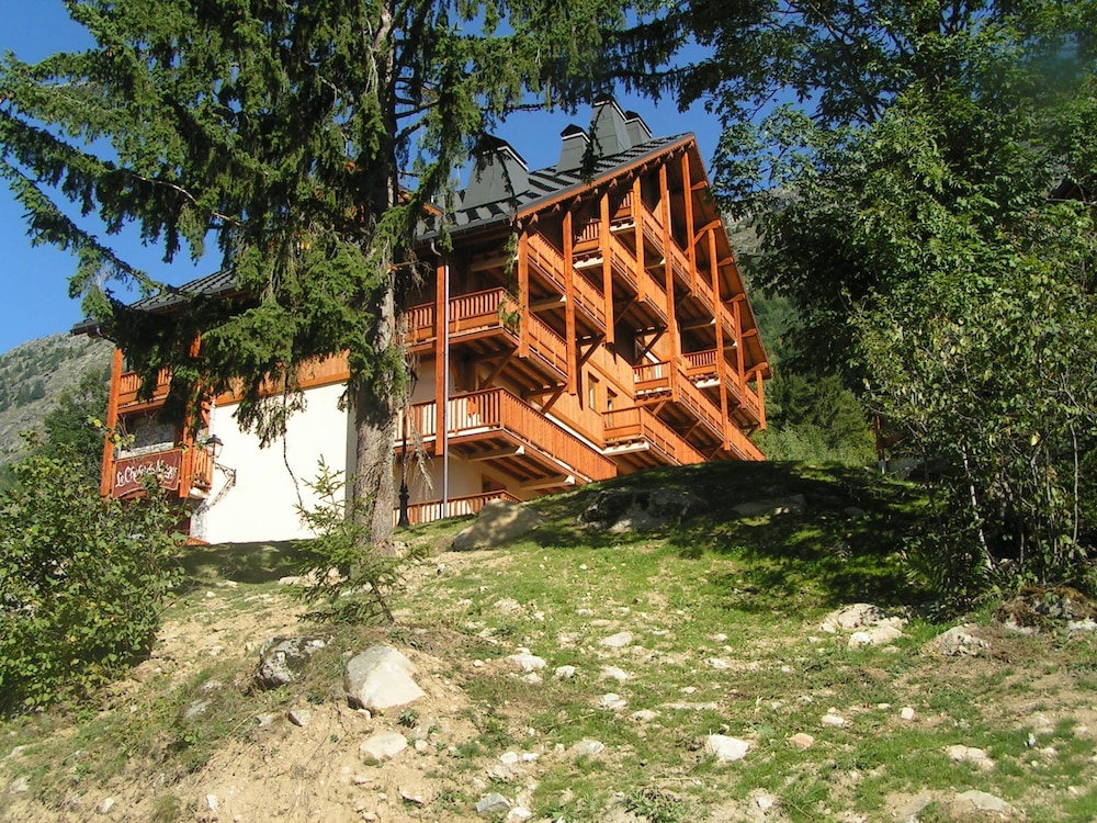 Chalet des Neiges - Oz en Oisans(Sat arr/dep only 19/50