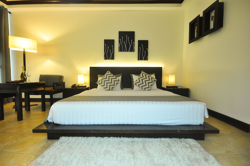 Boracay Ocean Club Beach Resort 13/77