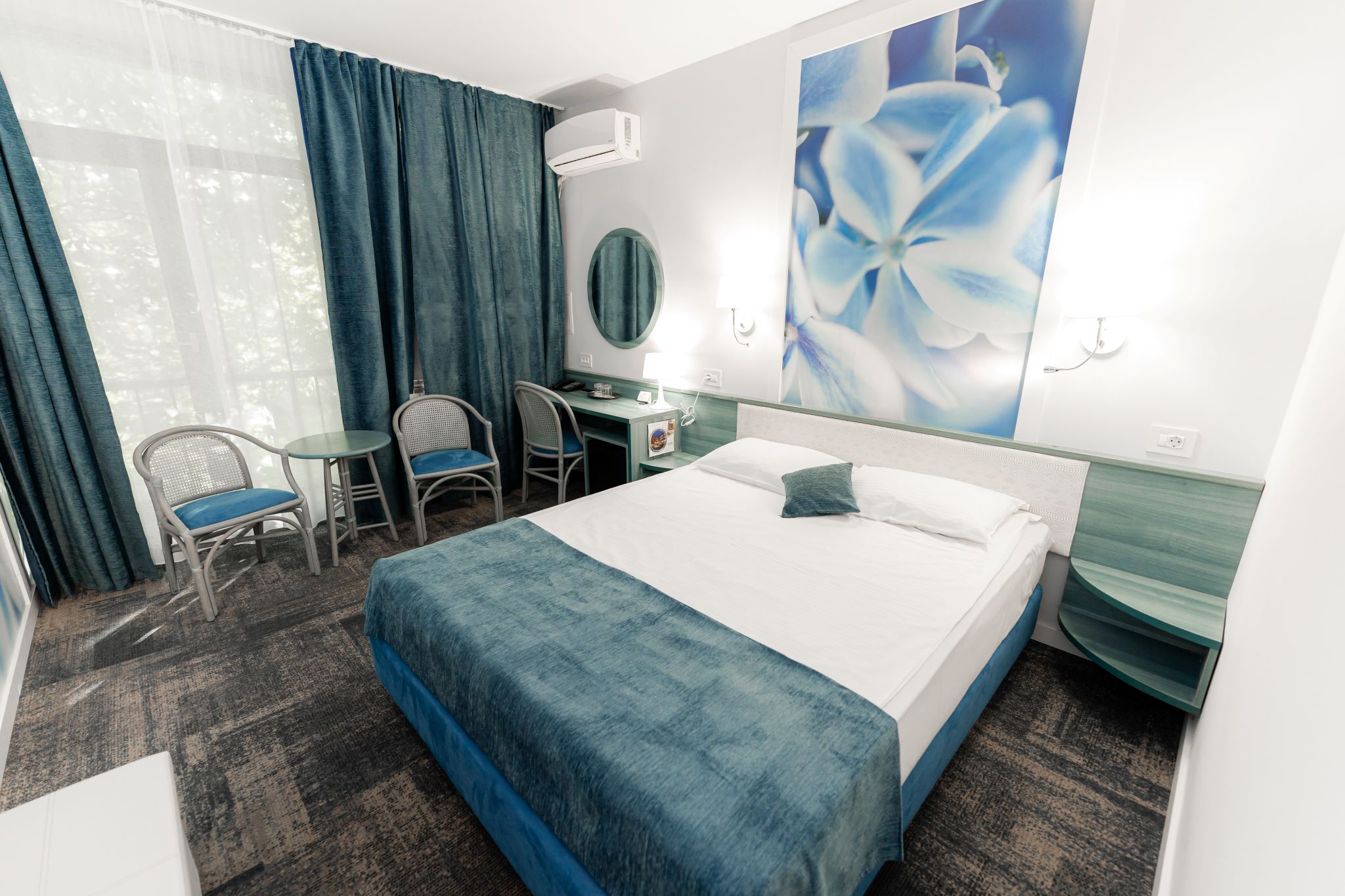غرفة قياسية مفردة، Continental Hotel 2/9