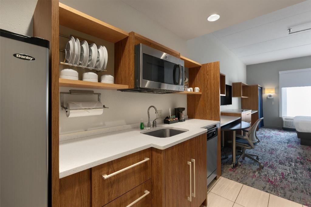 Studio, King Bed, Sofa, Accessible, Home2 Suites By Hilton Greenville Airport 10/10