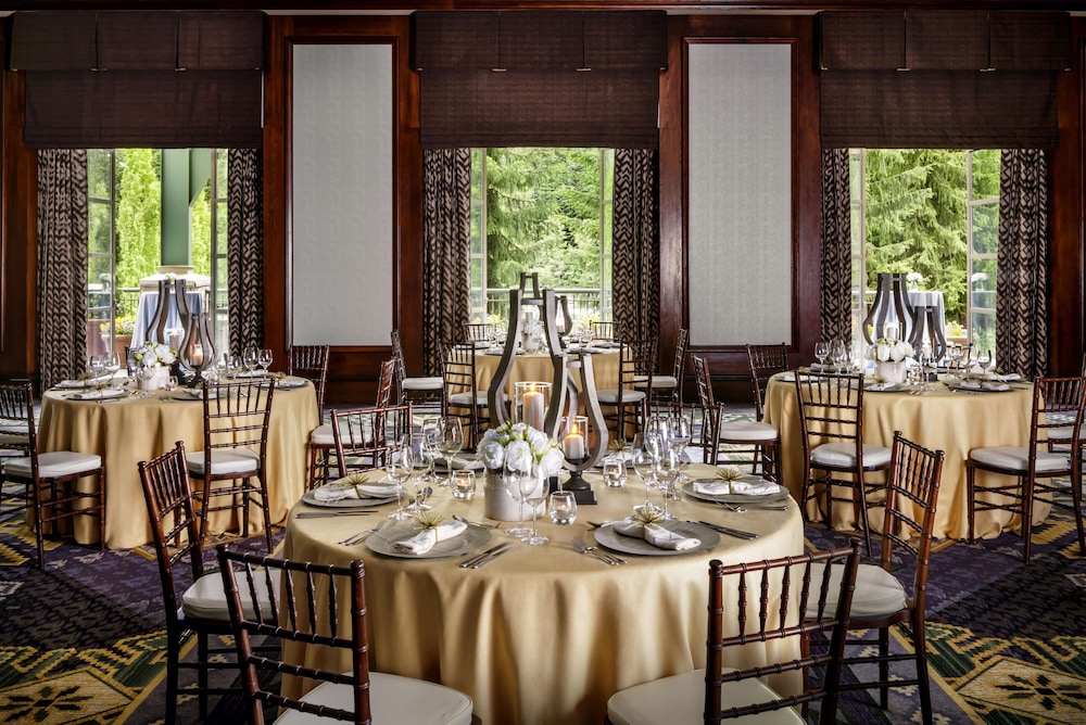 Fairmont Chateau Whistler 58/76
