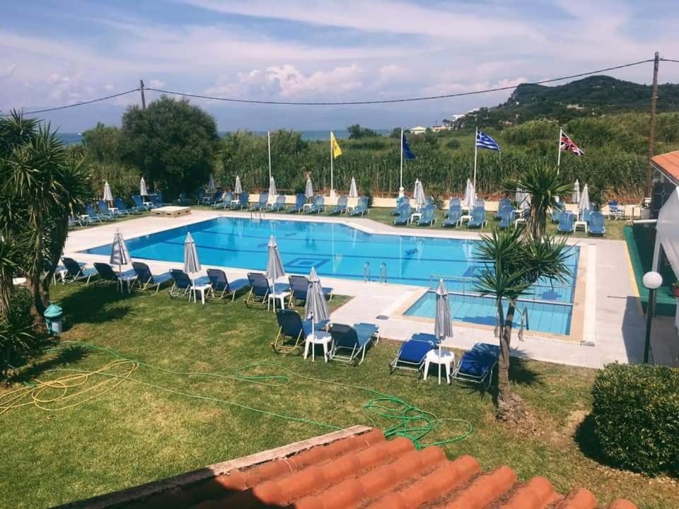 Monika Hotel Apartments 48/55