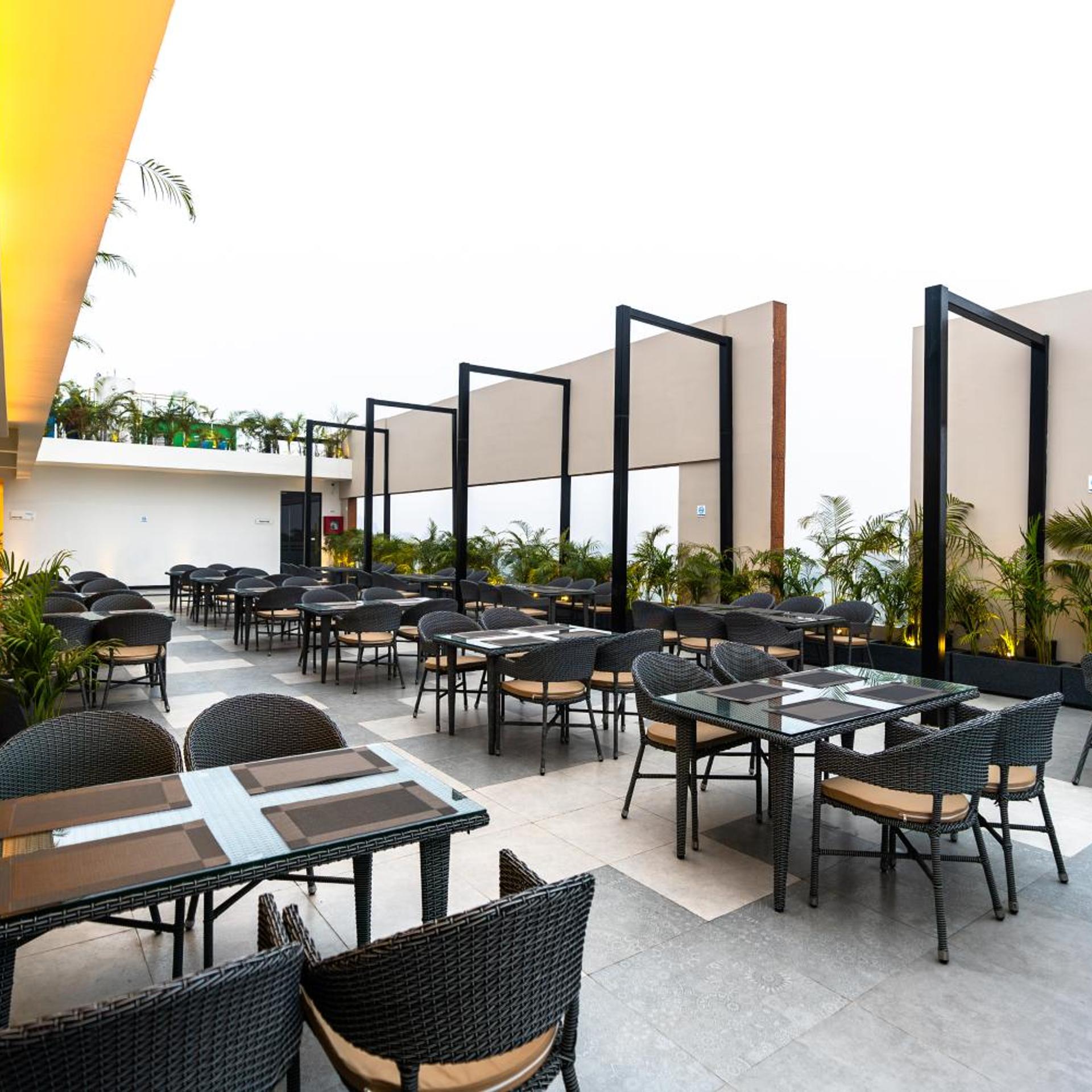 Clarks Inn Express Ayodhya 20/28