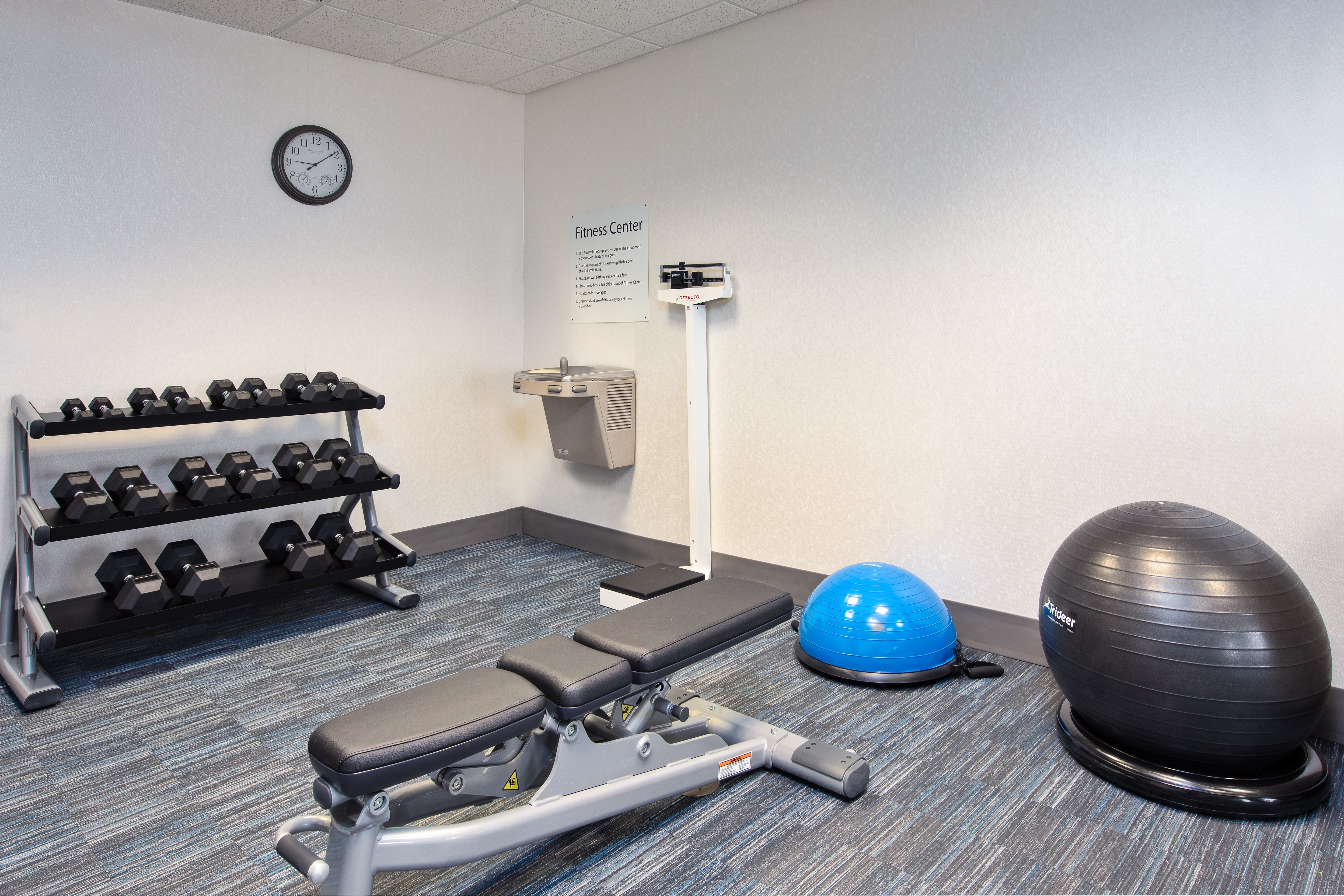 Holiday Inn Express Hotel And Suites Buffalo 47/66