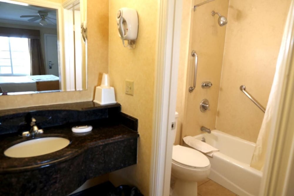 Princess Inn - Westminster / Huntington Beach 59/62
