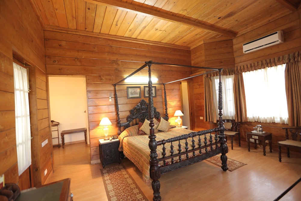 WelcomHeritage Windsor Lodge 6/16