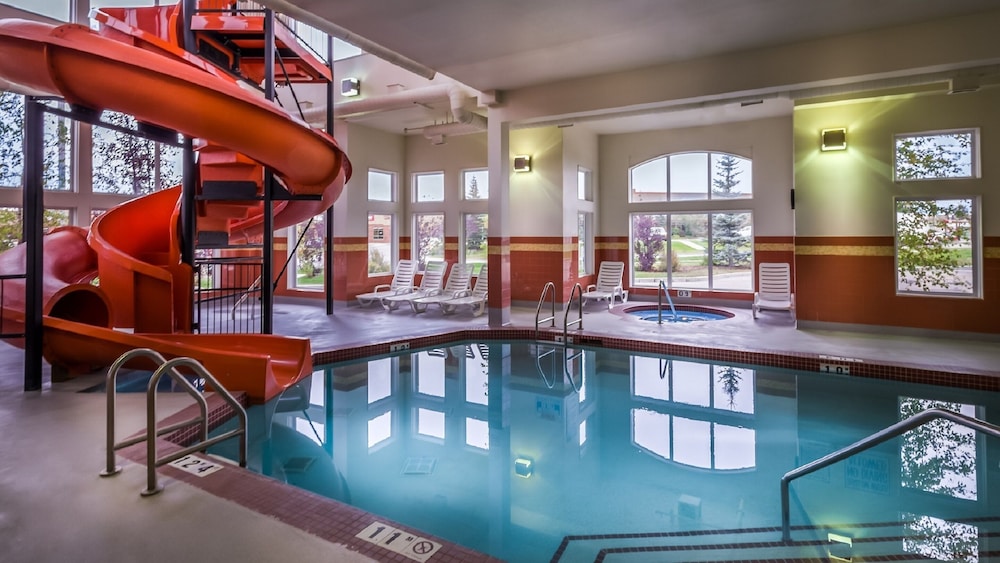 Service Plus Inns and Suites Calgary 5/56