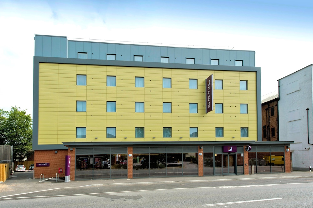 Premier Inn Newbury Town Centre (London Road) Hotel in NEWBURY