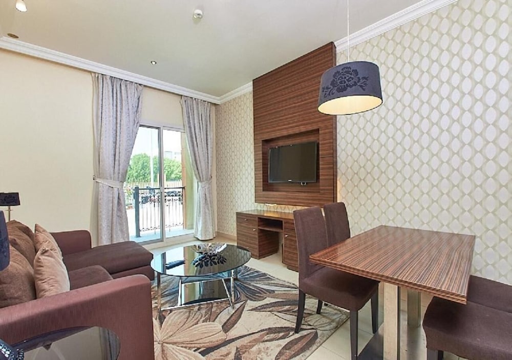 Mughal Suites 27/50