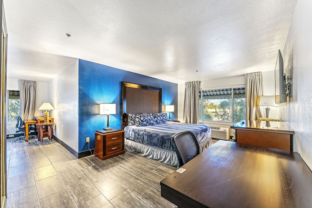 Metro Tempe Extended Stay 13/55
