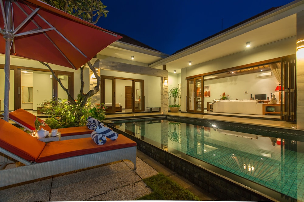 Villa Katara 25/27