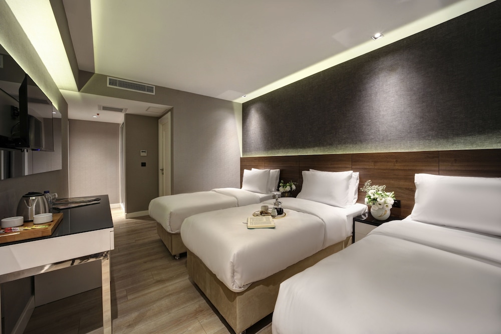 Dora Pera Hotel 19/63