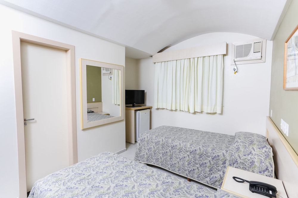 Hotel Suarez Executive 15/69
