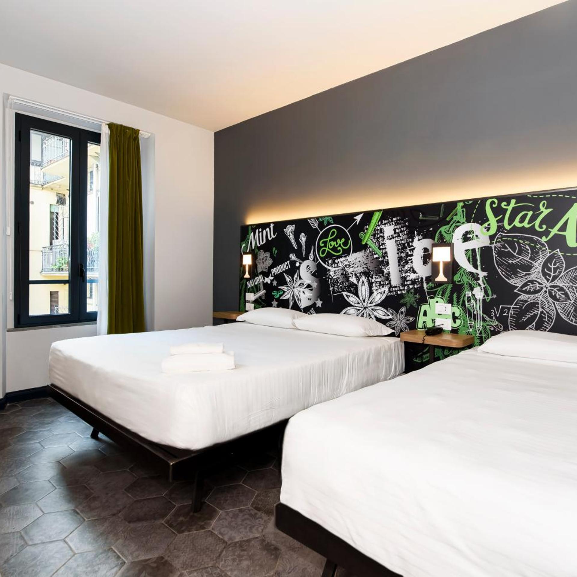 ROOM, TRIPLE