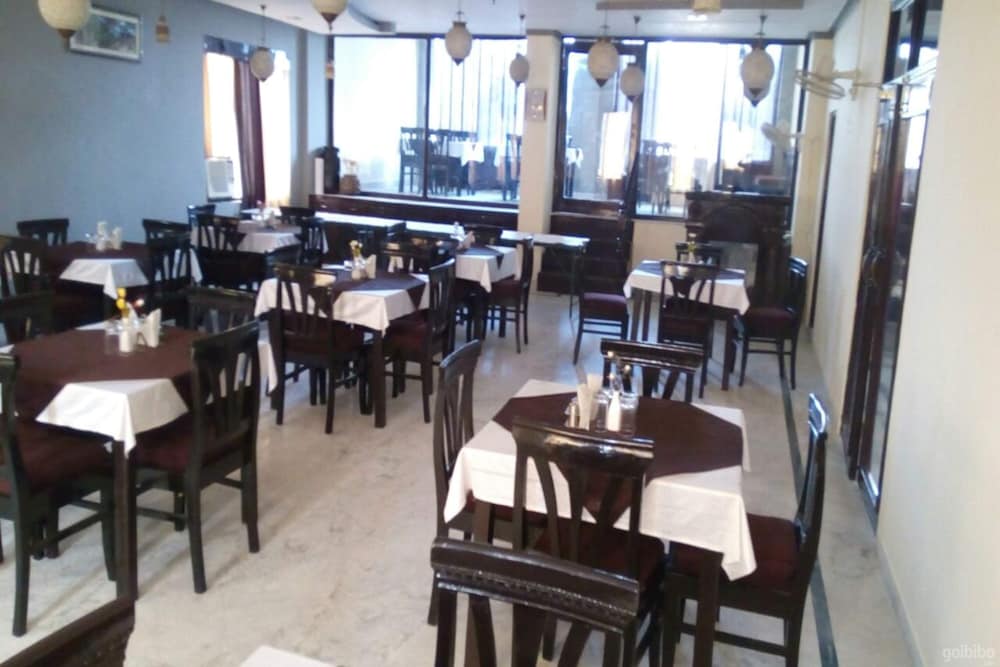Hotel Chanakya 13/17