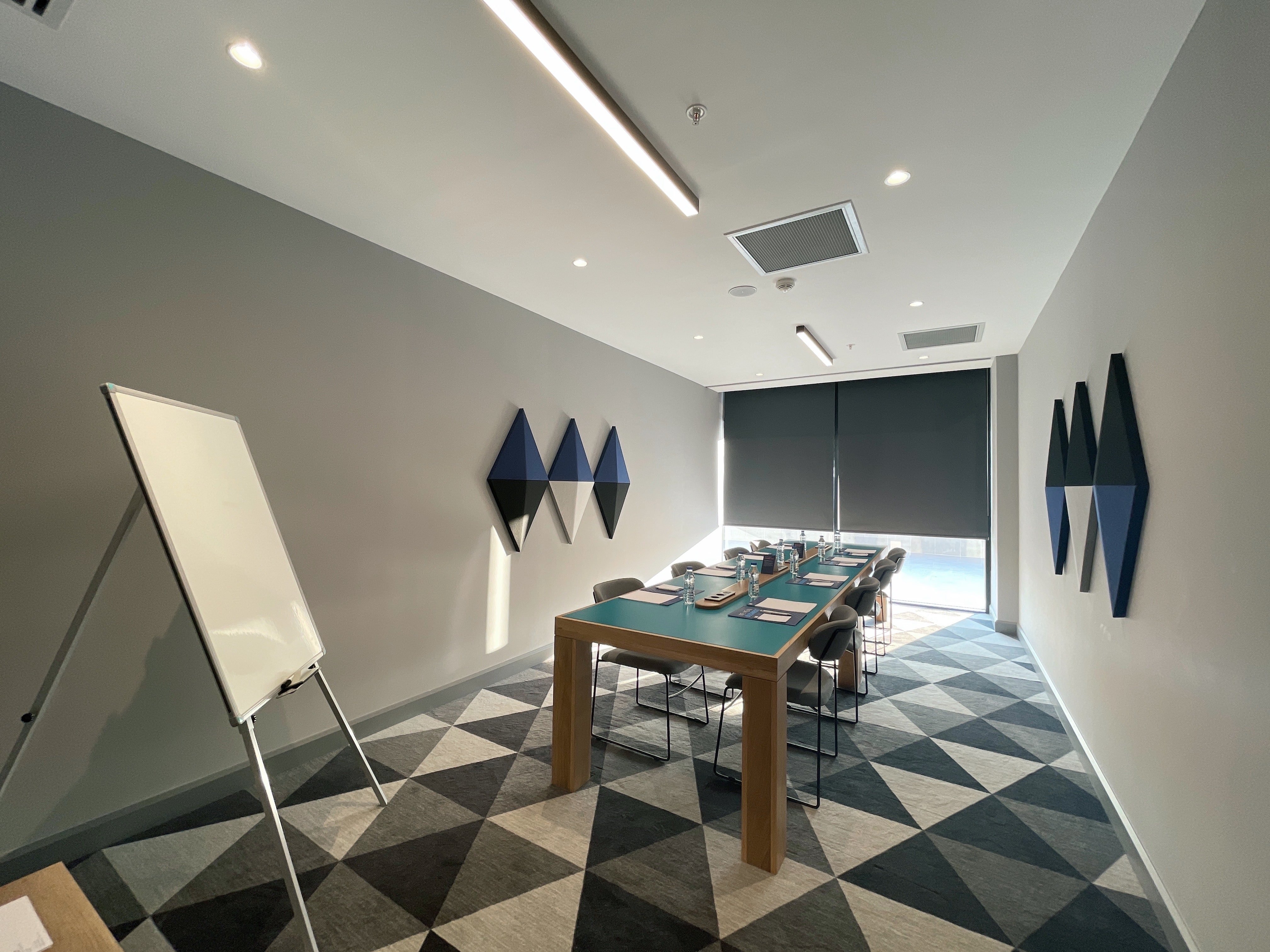 Holiday Inn Express Ankara - Airport 43/44