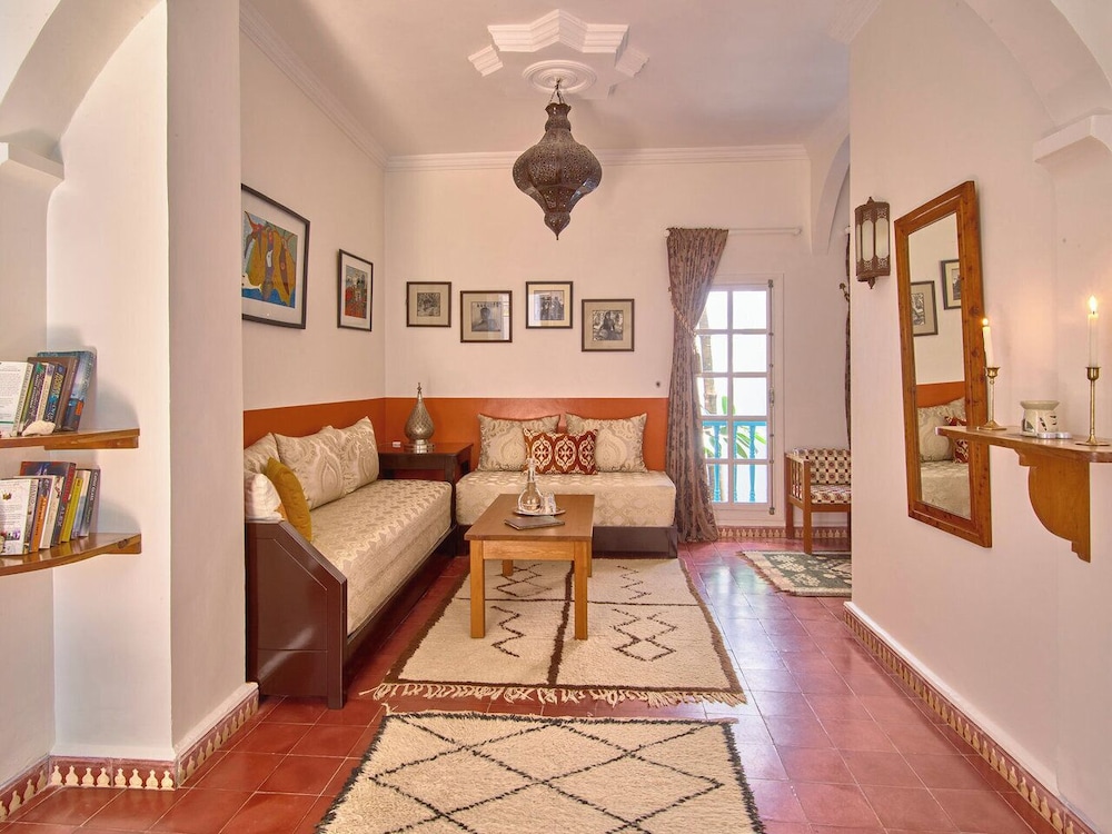 Riad Watier 54/72