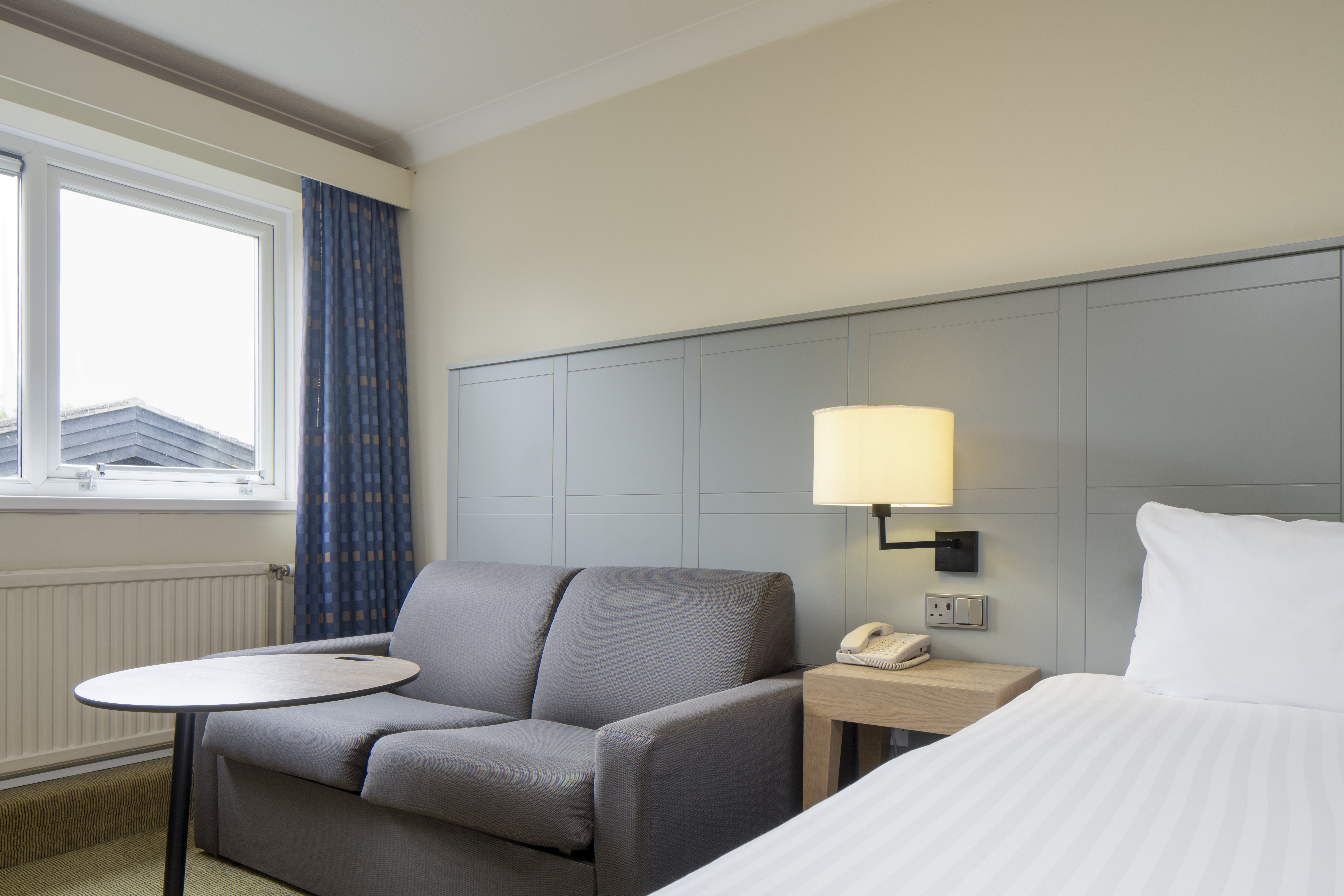 HOLIDAY INN CAMBRIDGE 36/75