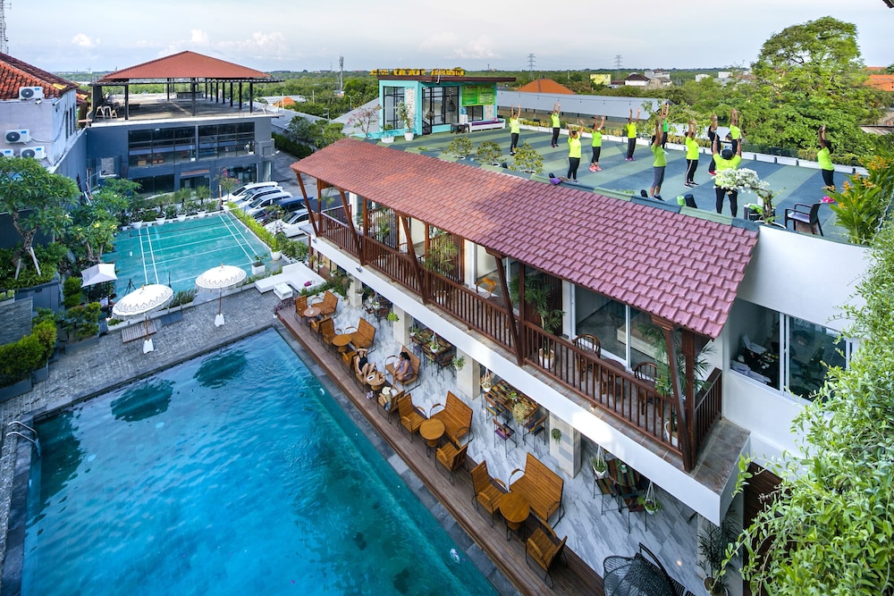 Graha Socio Hotel 4/56