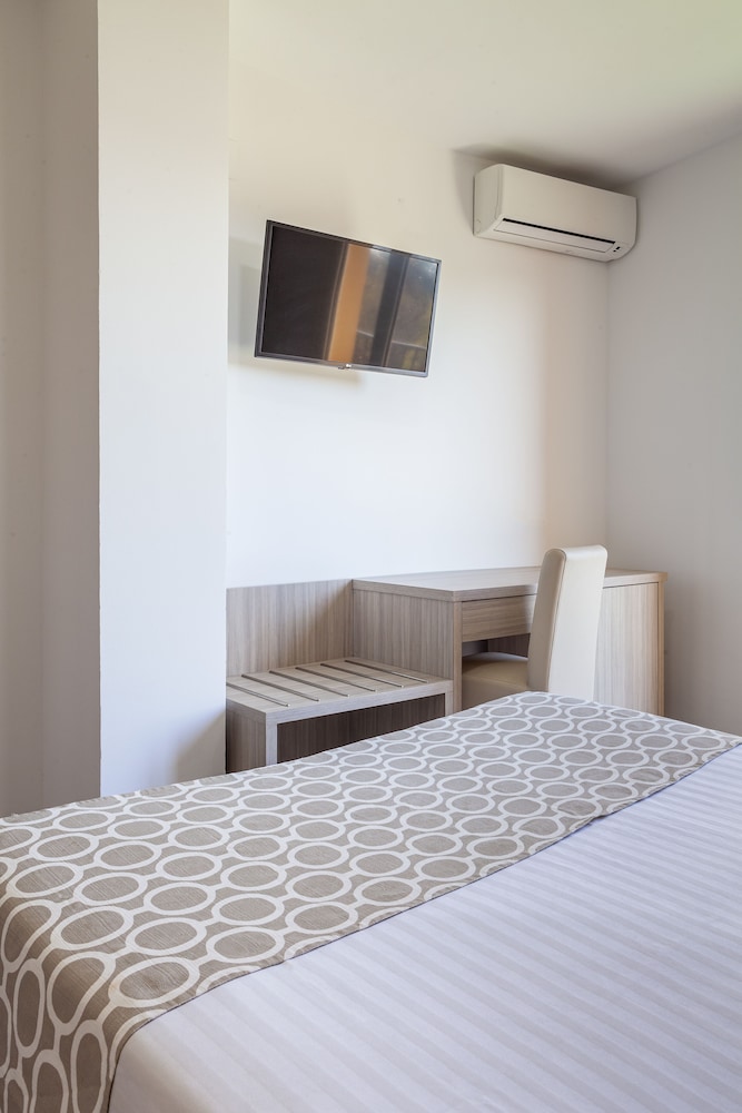 Olympia Hotel Ronda II 12/66