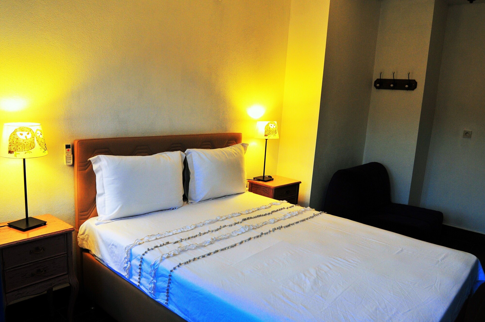 ROOM, DOUBLE BED, MOUNTAIN VIEW