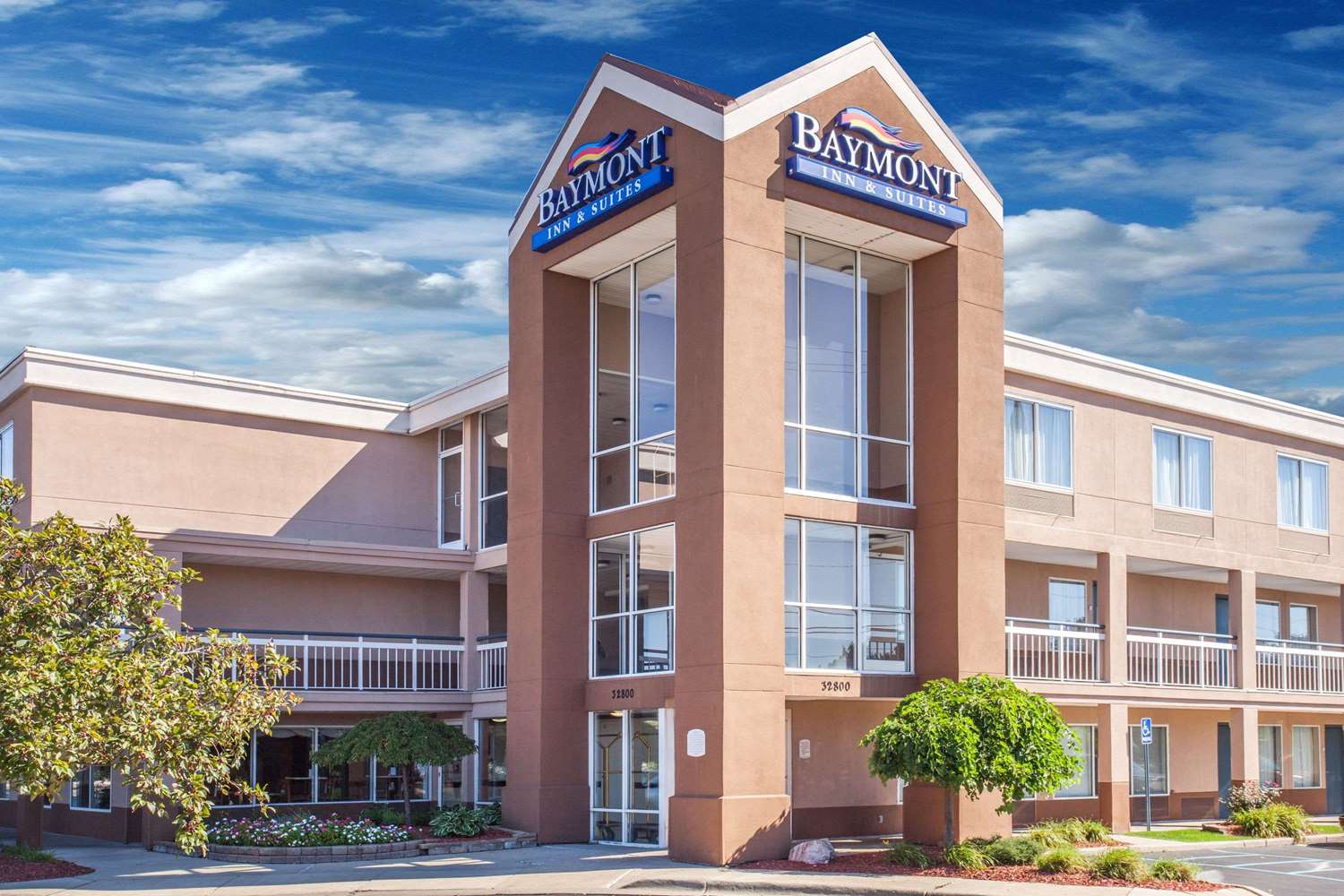 Baymont by Wyndham Madison Heights Detroit Area 1/9