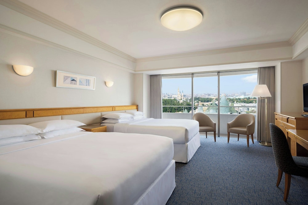Grand, 2 Double Beds, Bay View