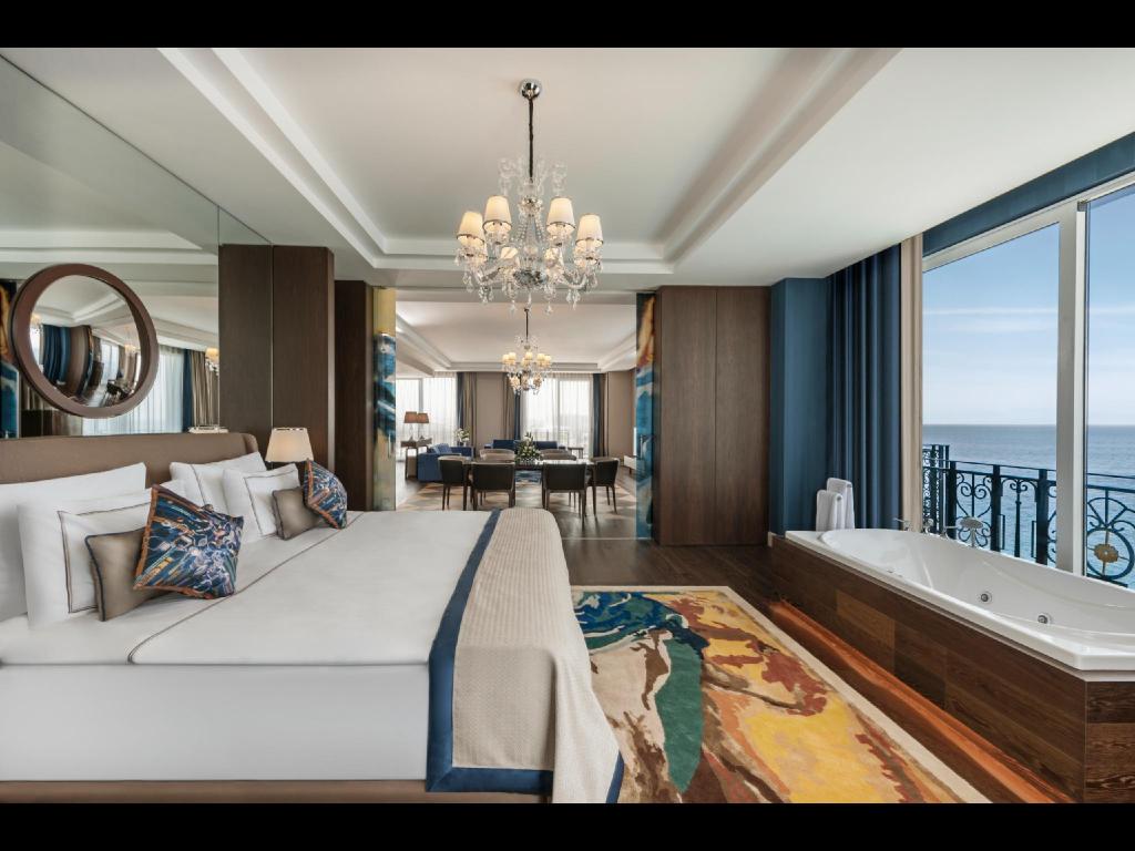 Royal, Suite, King Bed, Sea View