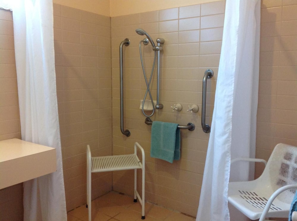 Philadelphia Motor Inn 14/22