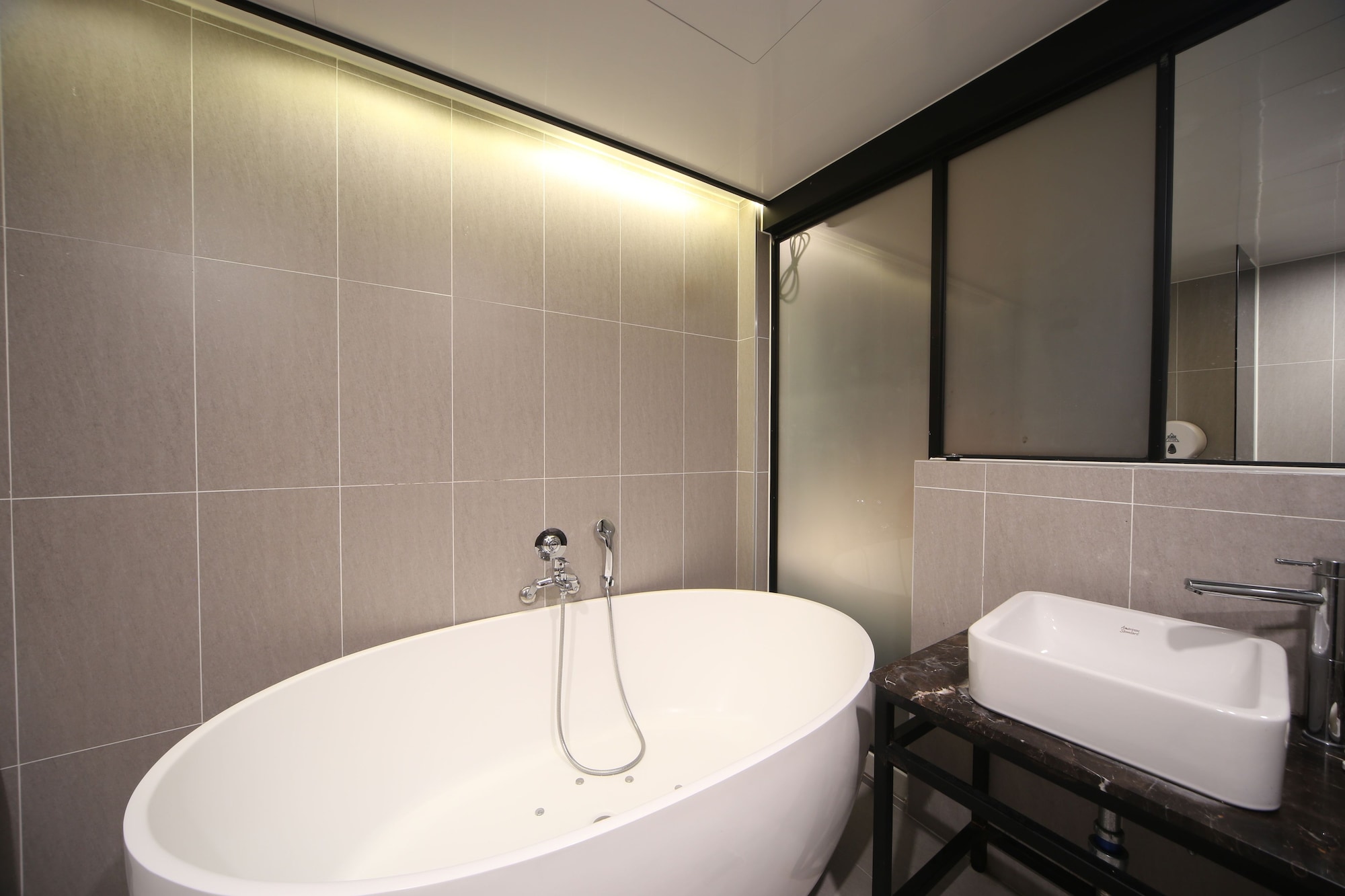 غرفة بسرير مزدوج، Dublin Hotel 7/10