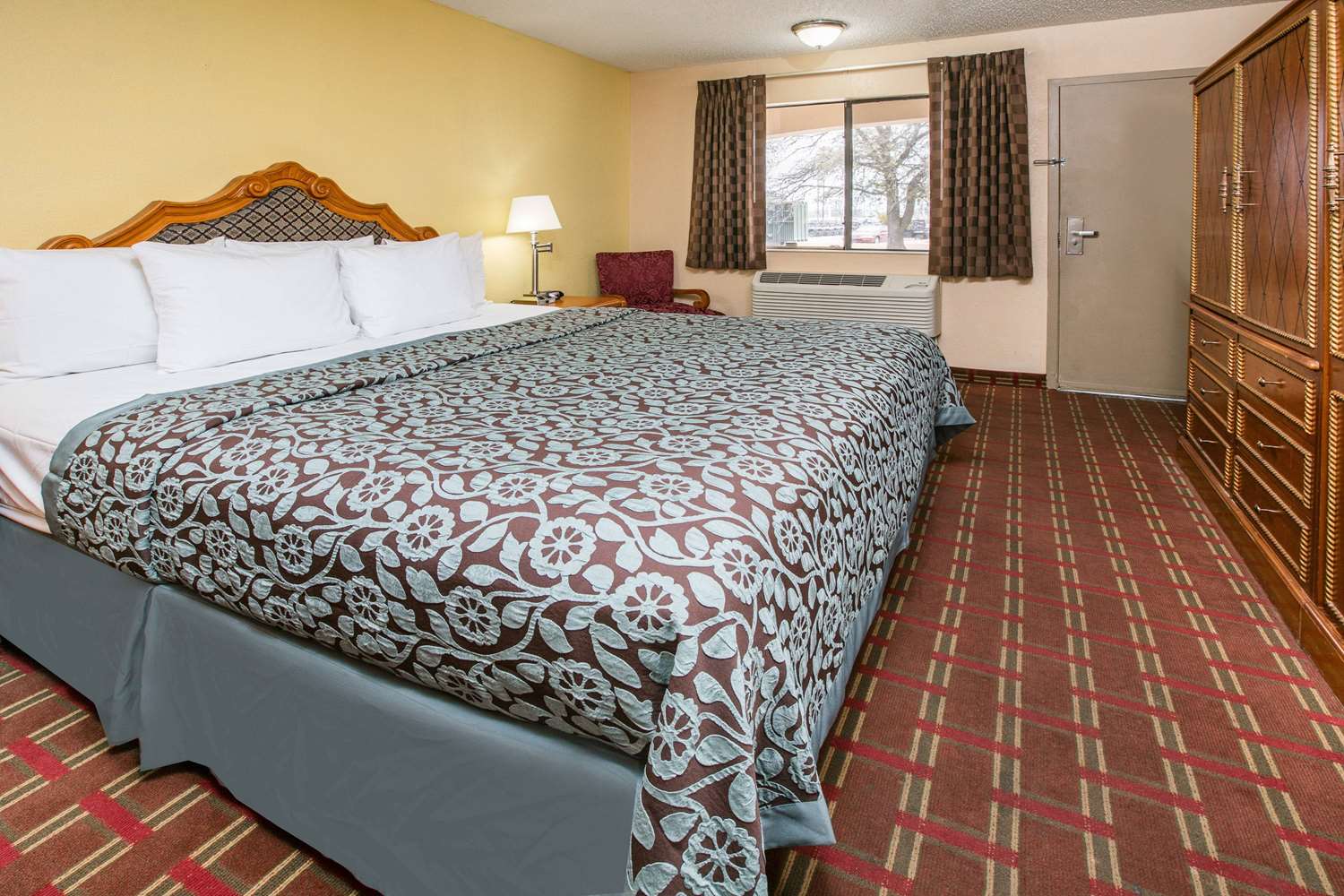 Days Inn by Wyndham McKinney 23/56