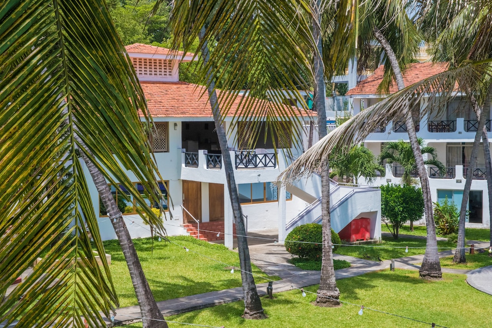 Nyali Beach Holiday Resort 38/48
