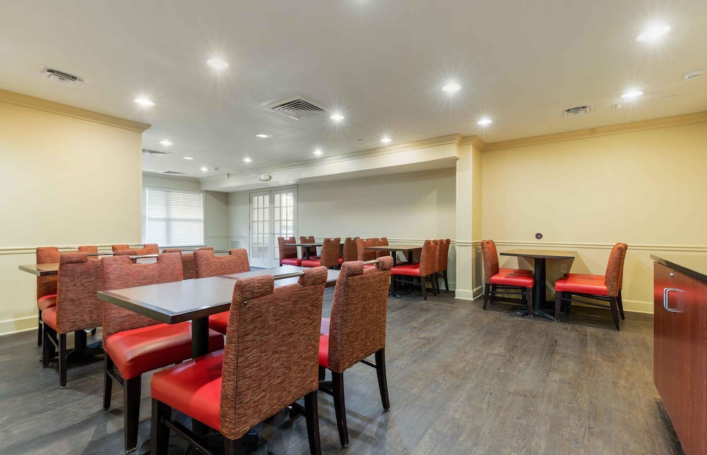 Extended Stay America - Columbia - Northwest Harbison 50/64