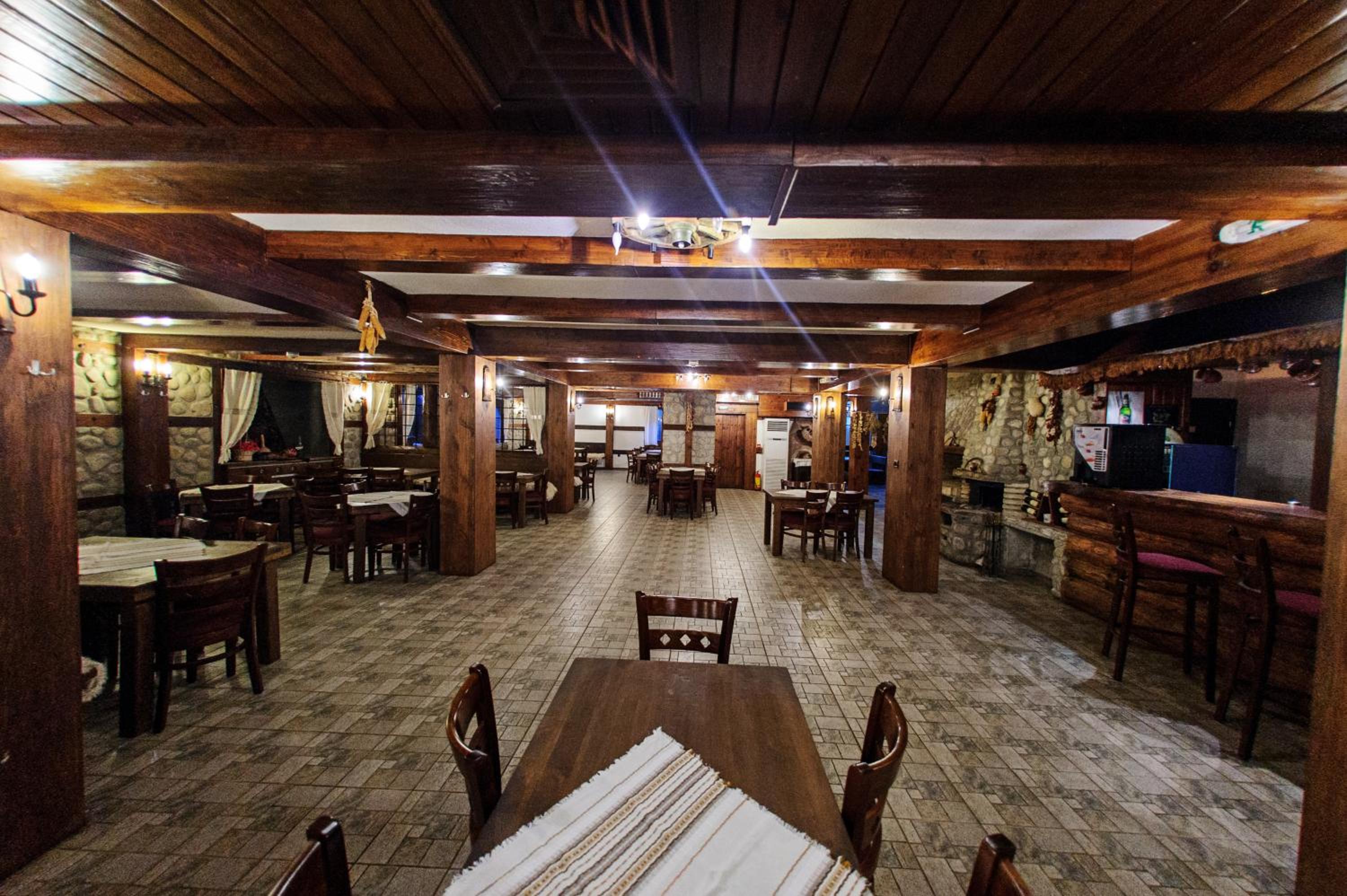 Dumanov Hotel 55/67