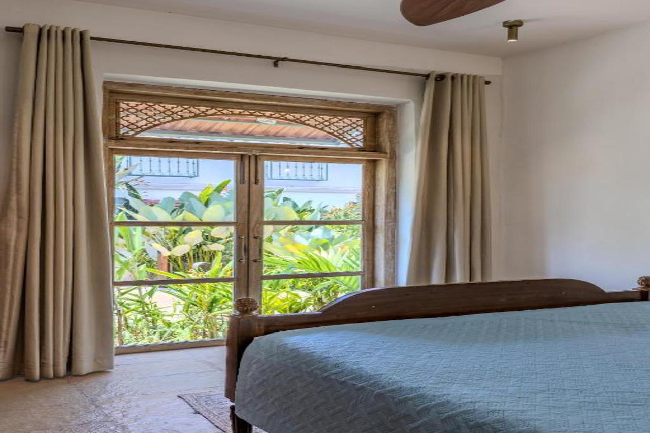 Amayah Vayu 6-BHK Indo-Portuguese Escape With Common Pool 6/27