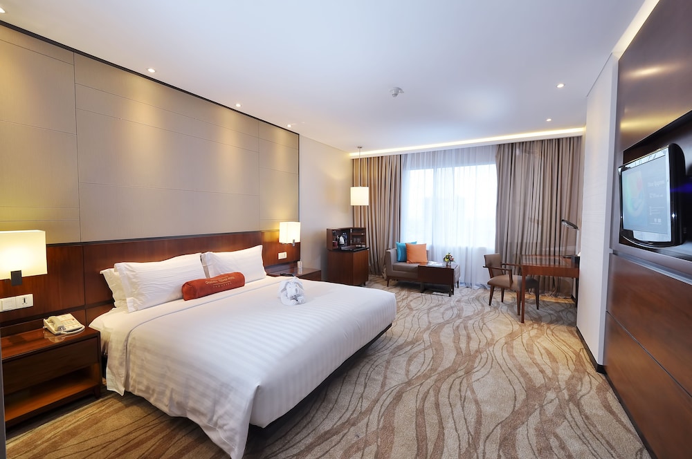 Gumaya Tower Hotel Semarang 29/73