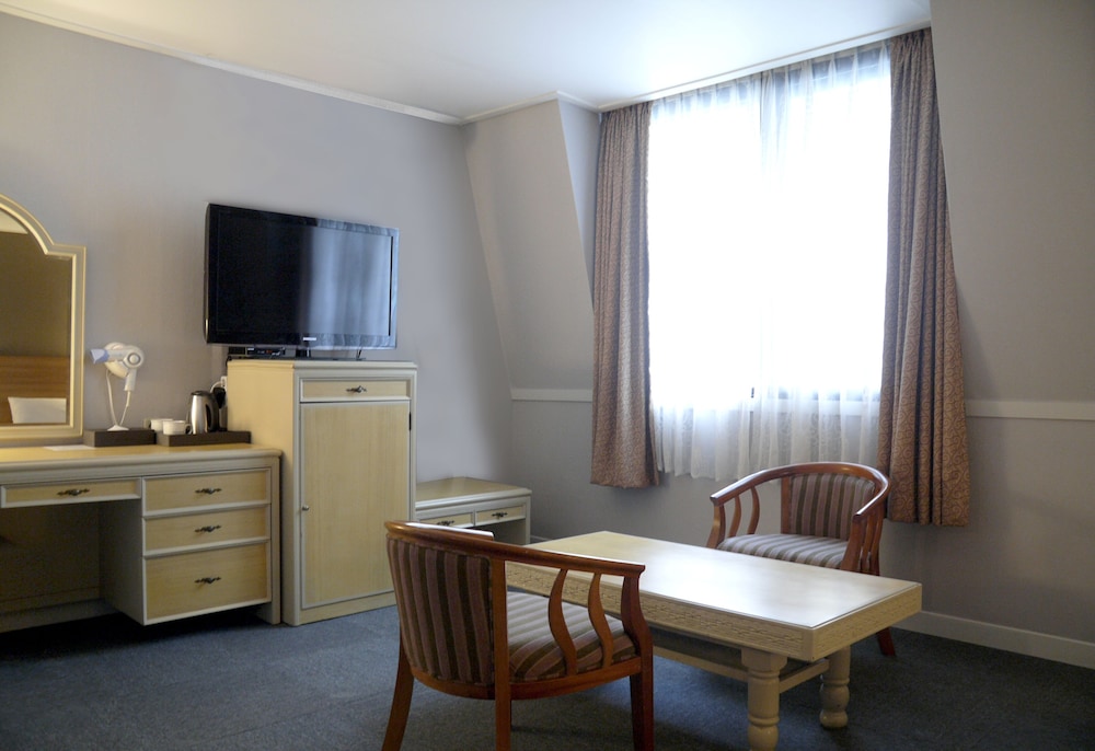 Pearl Hotel Jeju 60/63